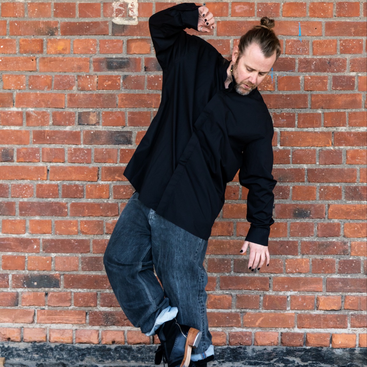 Groovin Feet 459-2.jpg