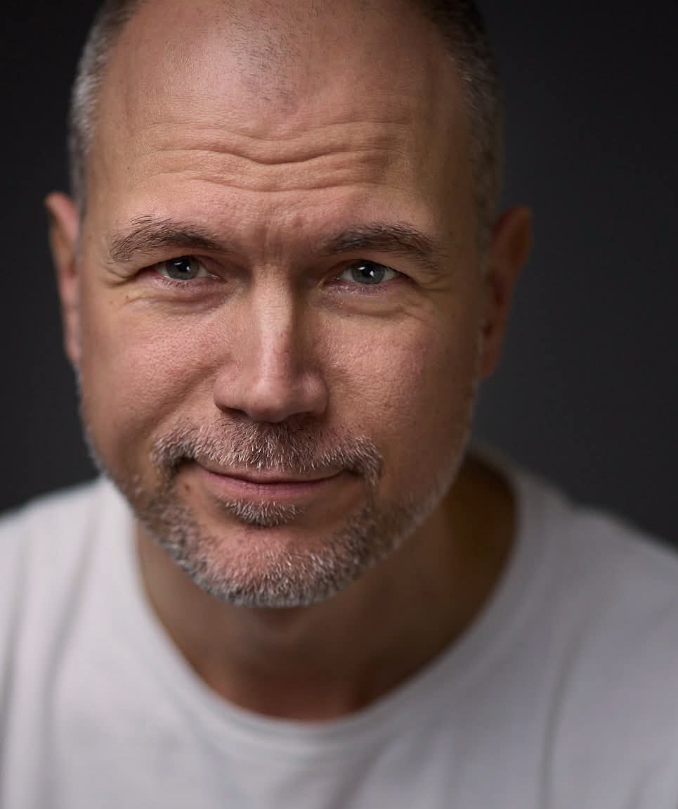 Erik_G_Lundin 2025_headshot.jpg