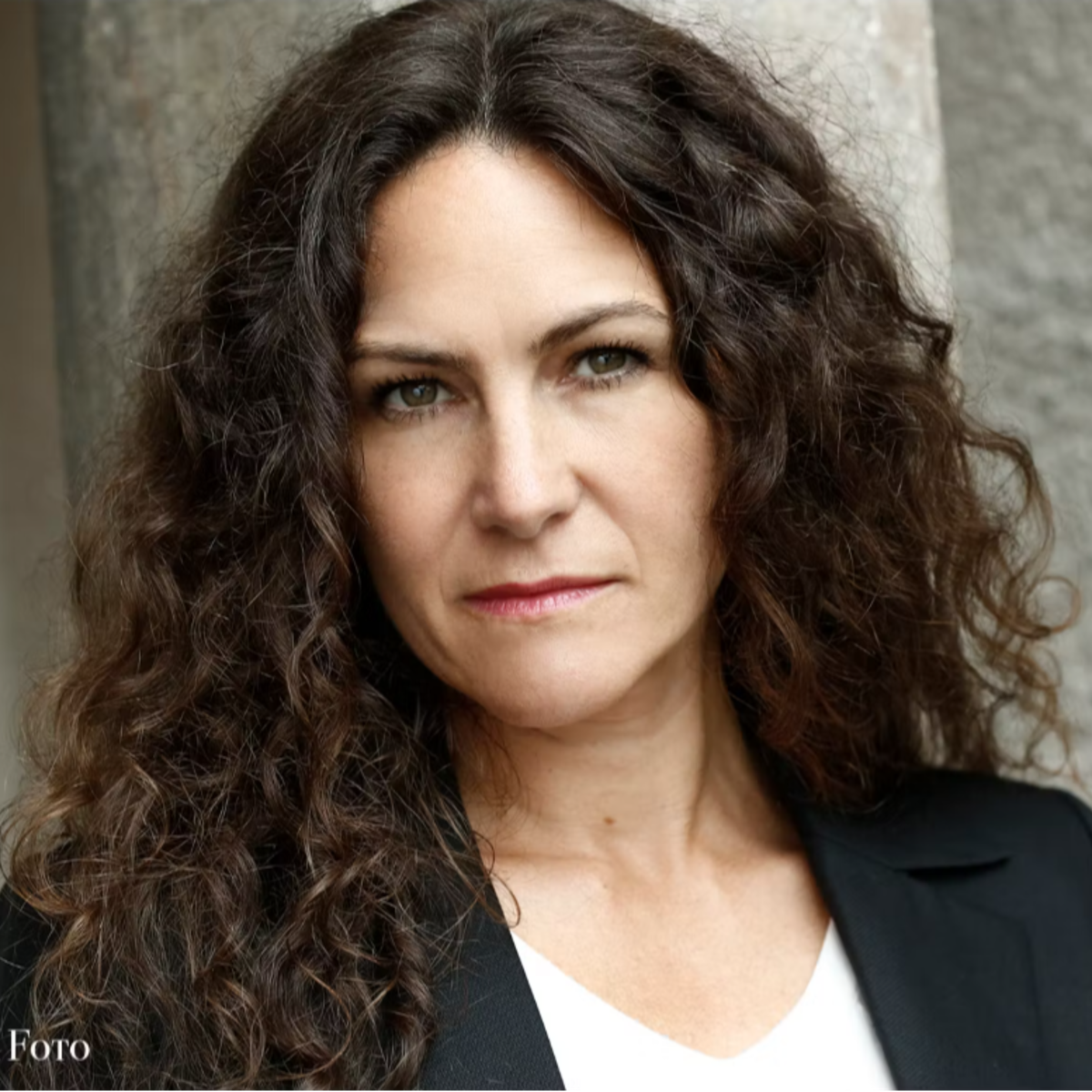 SARA CHAANHING KENNEDY